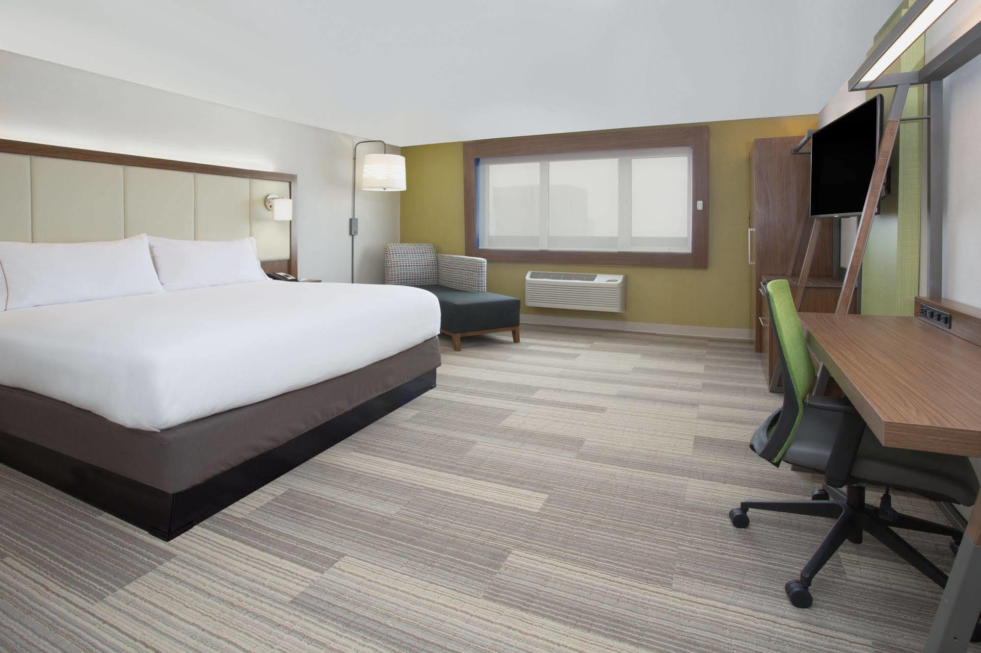 Holiday Inn Express & Suites - Cincinnati Ne - Red Bank Road By Ihg Esterno foto